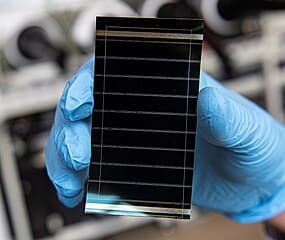 ペロブスカイト太陽電池の画像