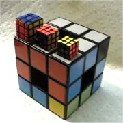 世界最小のルービックキューブ